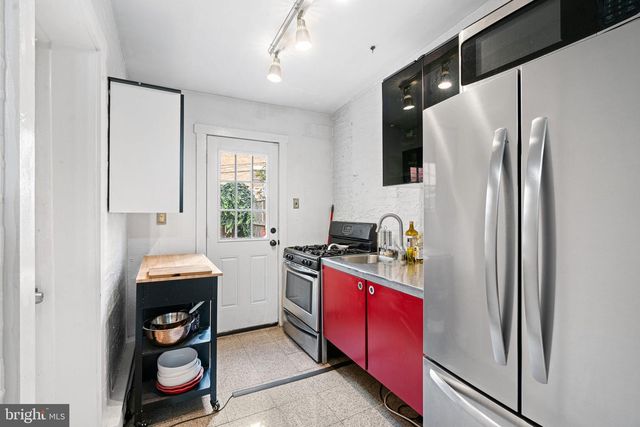 320 S JUNIPER ST, Philadelphia, PA 19107