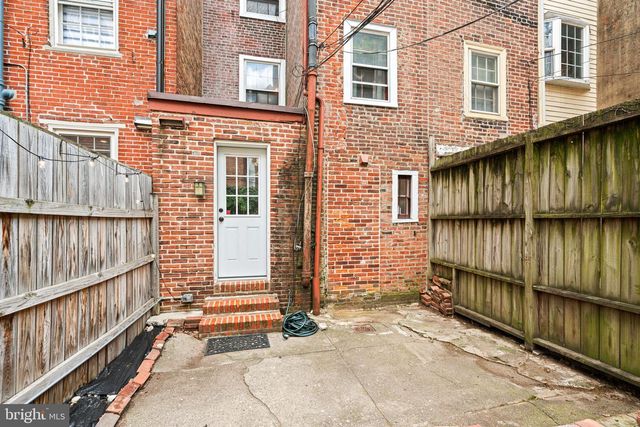 320 S JUNIPER ST, Philadelphia, PA 19107