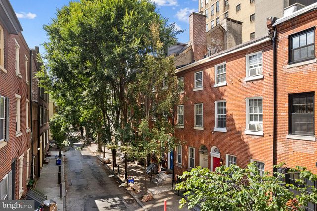 320 S JUNIPER ST, Philadelphia, PA 19107
