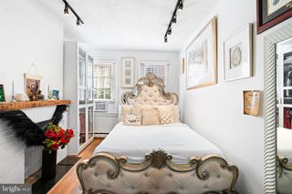 320 S JUNIPER ST, Philadelphia, PA 19107