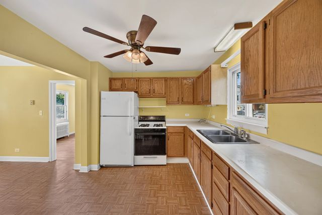 14329 S Beacon Avenue, Orland Park, IL 60462