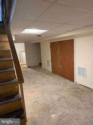 1925 N MYRTLEWOOD ST, Philadelphia, PA 19121