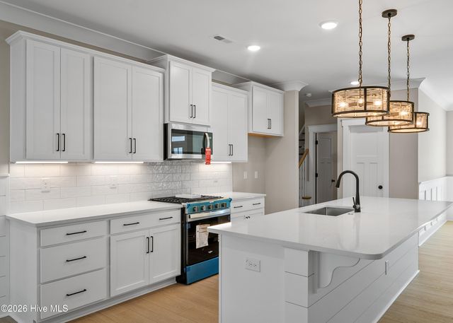 161 Twining Rose Lane, Holly Ridge, NC 28445