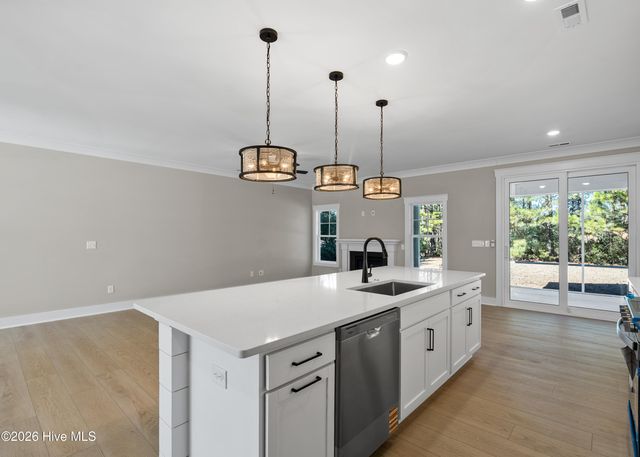 161 Twining Rose Lane, Holly Ridge, NC 28445