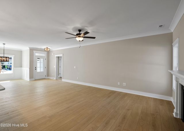 161 Twining Rose Lane, Holly Ridge, NC 28445