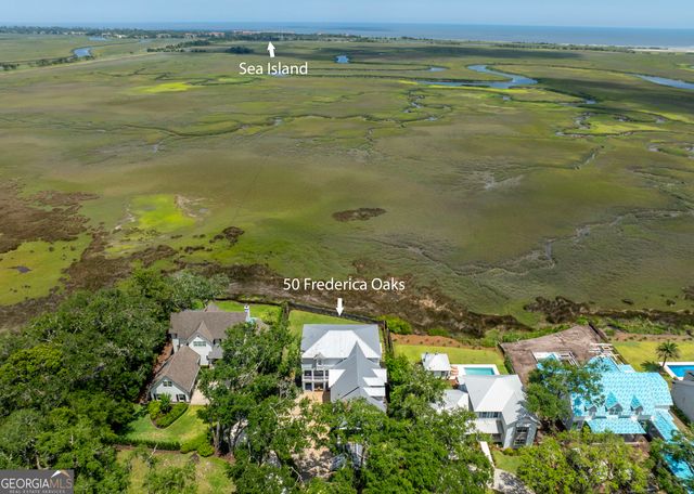 50 Frederica Oaks Lane, St. Simons, GA 31522