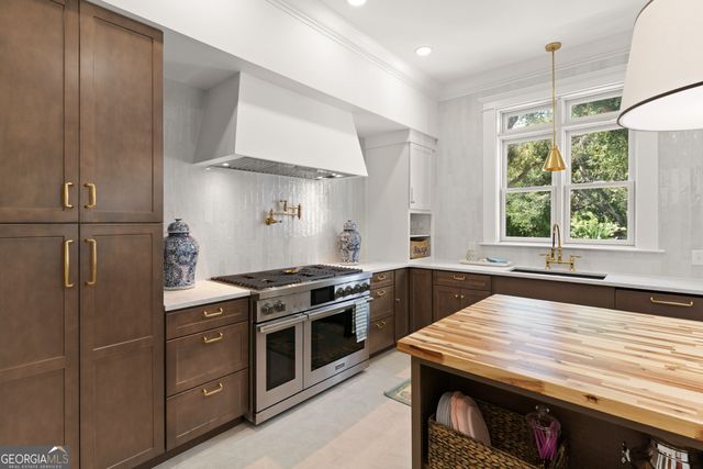 50 Frederica Oaks Lane, St. Simons, GA 31522