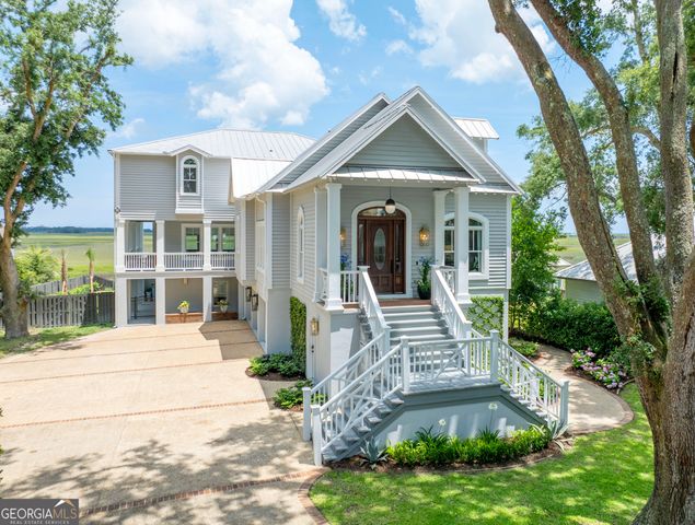 50 Frederica Oaks Lane, St. Simons, GA 31522