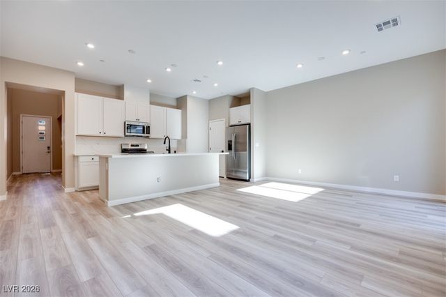 4341 Sunburst Spring Avenue, Las Vegas, NV 89141