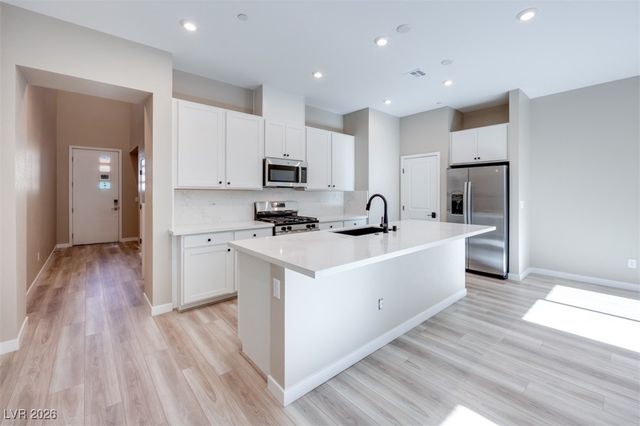 4341 Sunburst Spring Avenue, Las Vegas, NV 89141