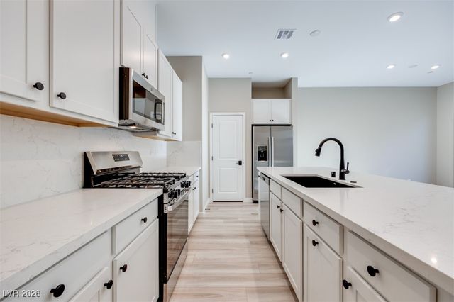 4341 Sunburst Spring Avenue, Las Vegas, NV 89141