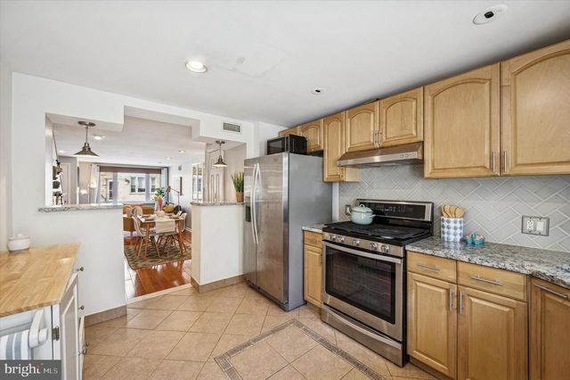 1913 S ISEMINGER ST, Philadelphia, PA 19148