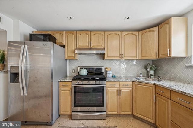 1913 S ISEMINGER ST, Philadelphia, PA 19148