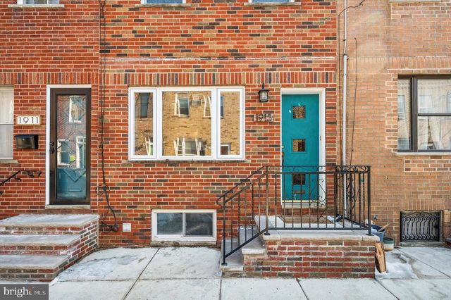 1913 S ISEMINGER ST, Philadelphia, PA 19148
