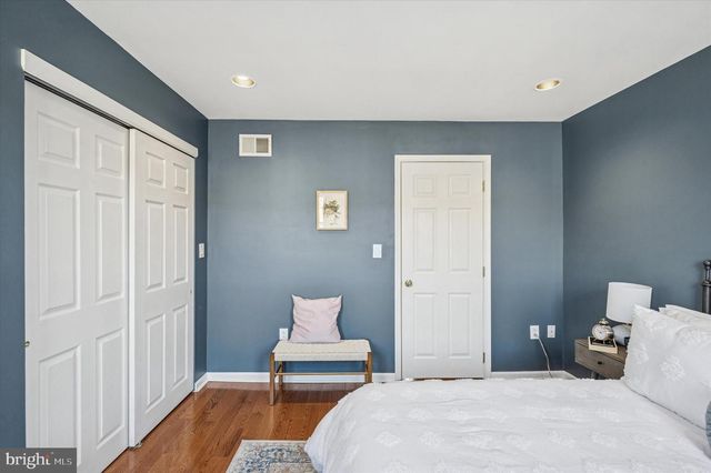 1913 S ISEMINGER ST, Philadelphia, PA 19148