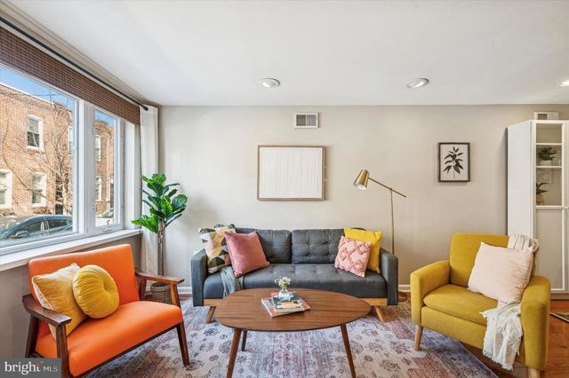 1913 S ISEMINGER ST, Philadelphia, PA 19148