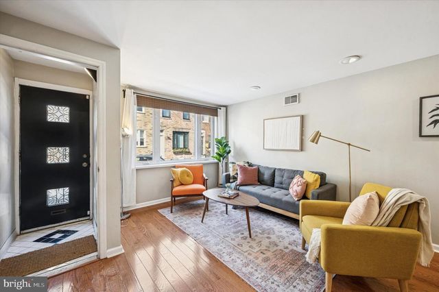 1913 S ISEMINGER ST, Philadelphia, PA 19148