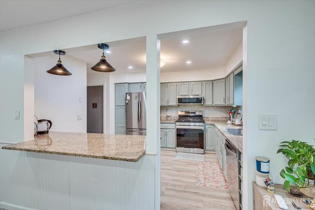 1602 Deerfield Drive, Edison, NJ 08820