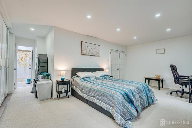 1602 Deerfield Drive, Edison, NJ 08820