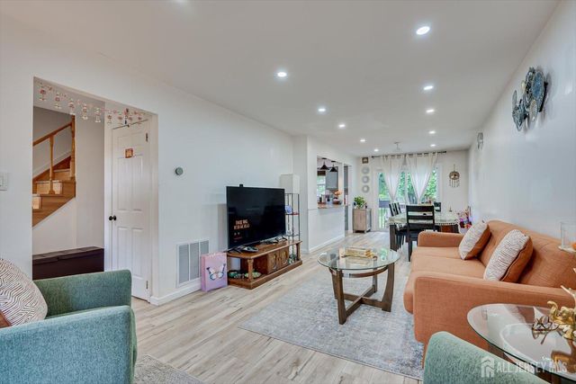1602 Deerfield Drive, Edison, NJ 08820