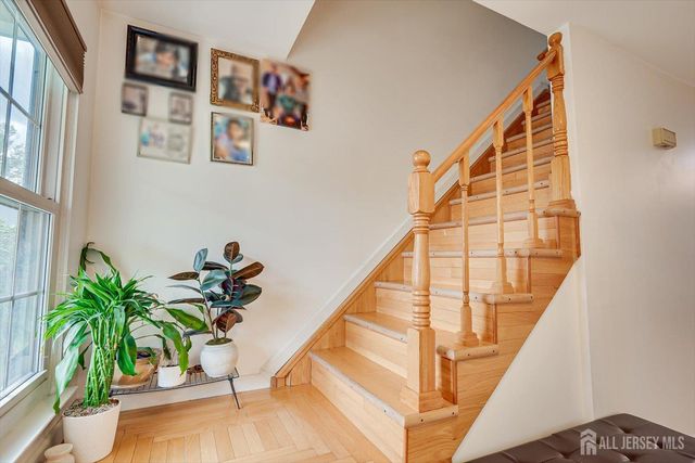 1602 Deerfield Drive, Edison, NJ 08820