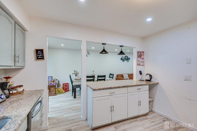1602 Deerfield Drive, Edison, NJ 08820