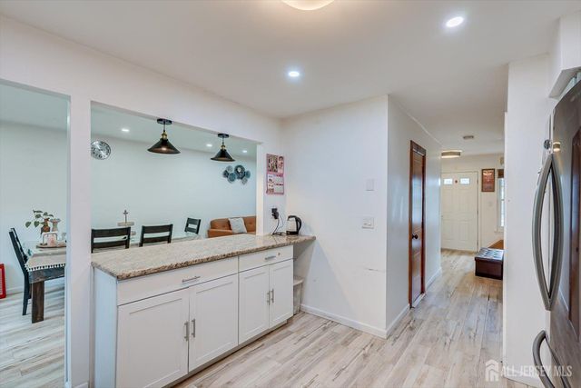 1602 Deerfield Drive, Edison, NJ 08820