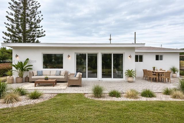 1240 Binney Dr, Fort Pierce, FL 34949