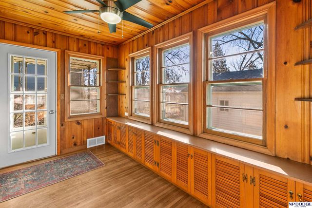 3503 S 44th Avenue, Omaha, NE 68105