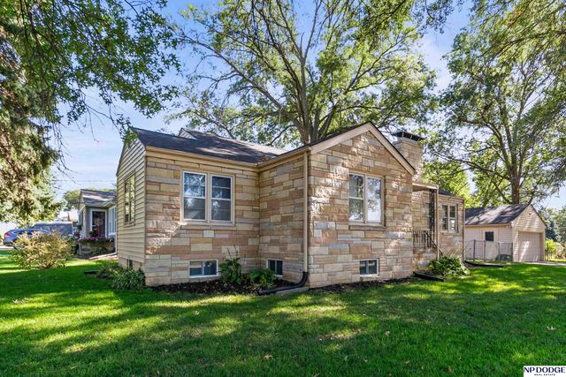 3503 S 44th Avenue, Omaha, NE 68105