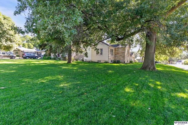 3503 S 44th Avenue, Omaha, NE 68105