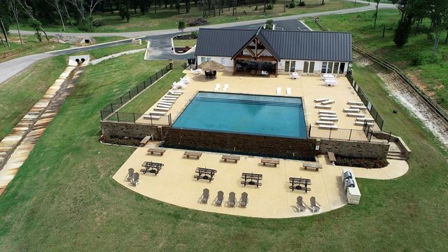 551 Shoreline Drive, Mabank, TX 75143
