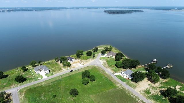 551 Shoreline Drive, Mabank, TX 75143
