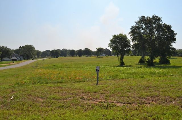 551 Shoreline Drive, Mabank, TX 75143