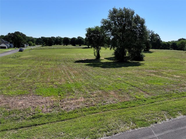 551 Shoreline Drive, Mabank, TX 75143