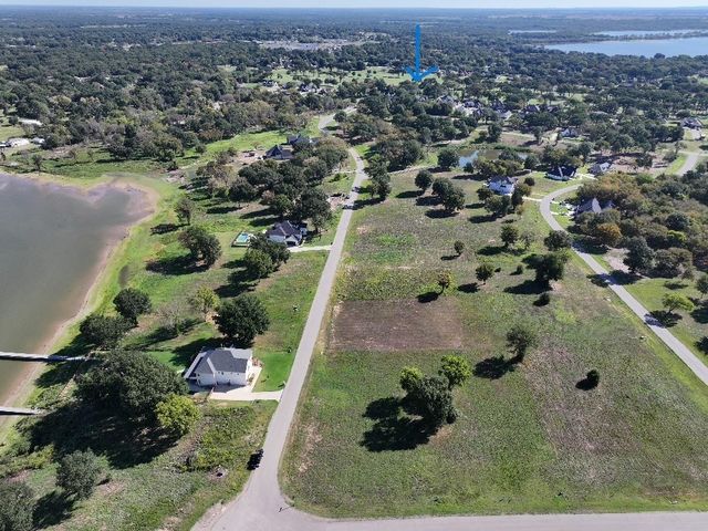 551 Shoreline Drive, Mabank, TX 75143