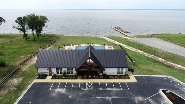 551 Shoreline Drive, Mabank, TX 75143