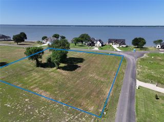 551 Shoreline Drive, Mabank, TX 75143