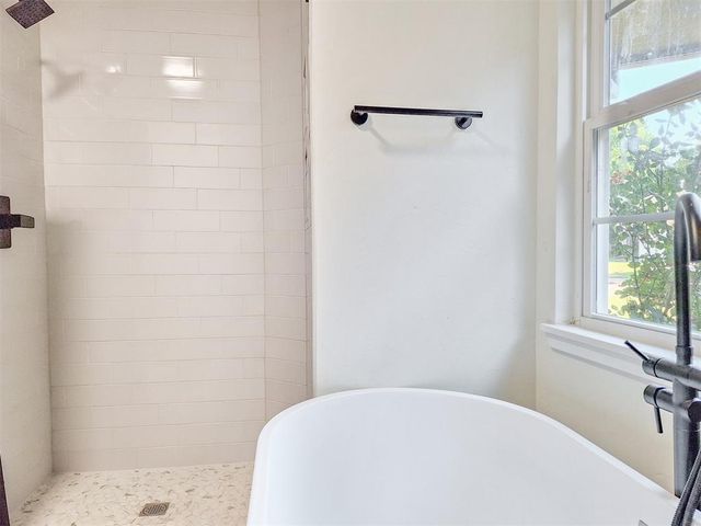 519 Stoneridge Drive, Moore, OK 73160