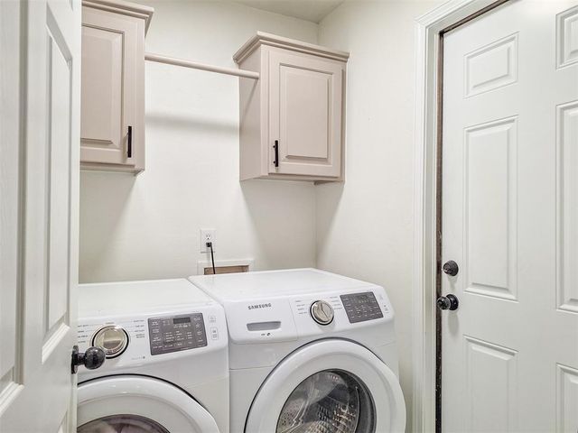 519 Stoneridge Drive, Moore, OK 73160