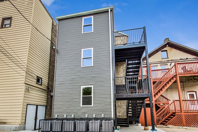 815 S Carpenter Street 3R, Chicago, IL 60607