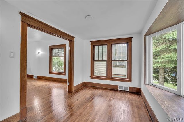 91 Saint Johns Parkside Street, Buffalo, NY 14210