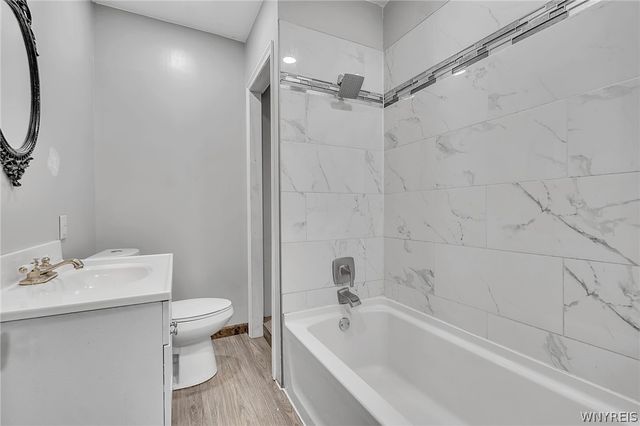 91 Saint Johns Parkside Street, Buffalo, NY 14210