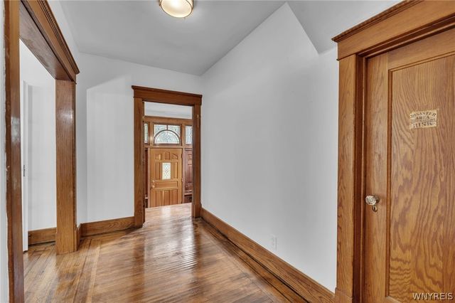 91 Saint Johns Parkside Street, Buffalo, NY 14210