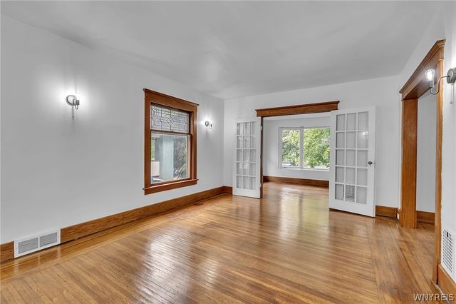 91 Saint Johns Parkside Street, Buffalo, NY 14210