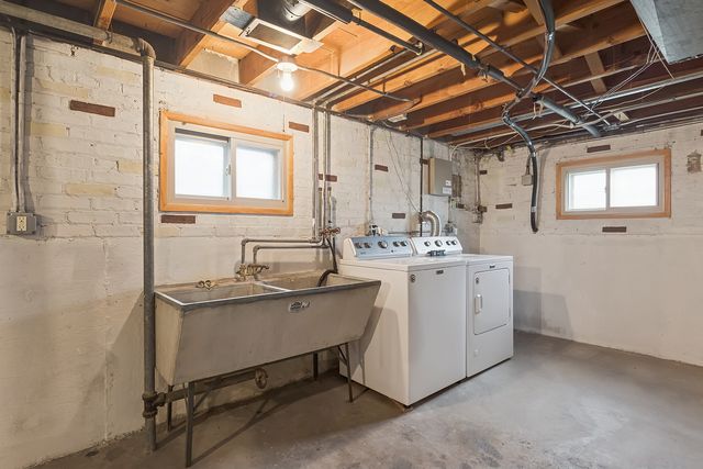 6421 S Knox Avenue, Chicago, IL 60629