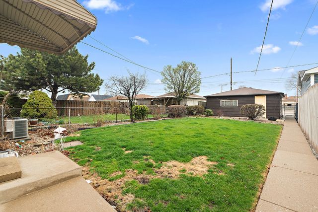 6421 S Knox Avenue, Chicago, IL 60629