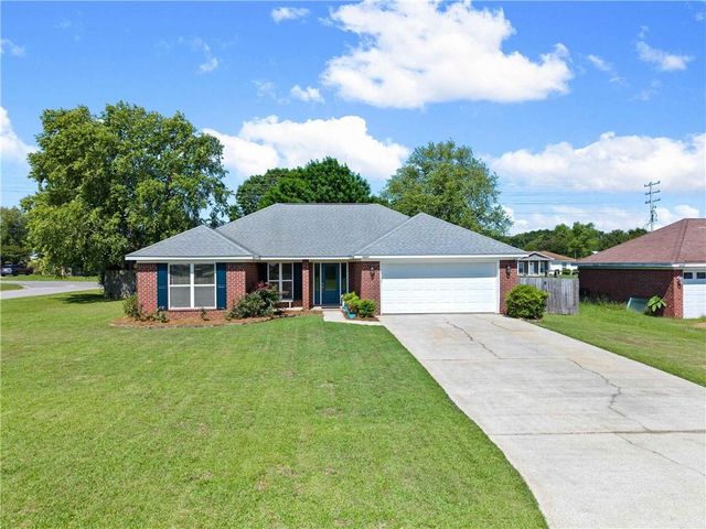 21637 Shadowbrook Street, Robertsdale, AL 36567