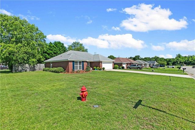 21637 Shadowbrook Street, Robertsdale, AL 36567
