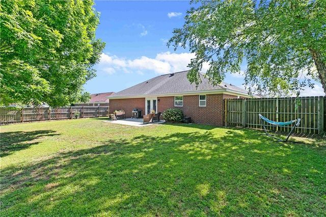 21637 Shadowbrook Street, Robertsdale, AL 36567